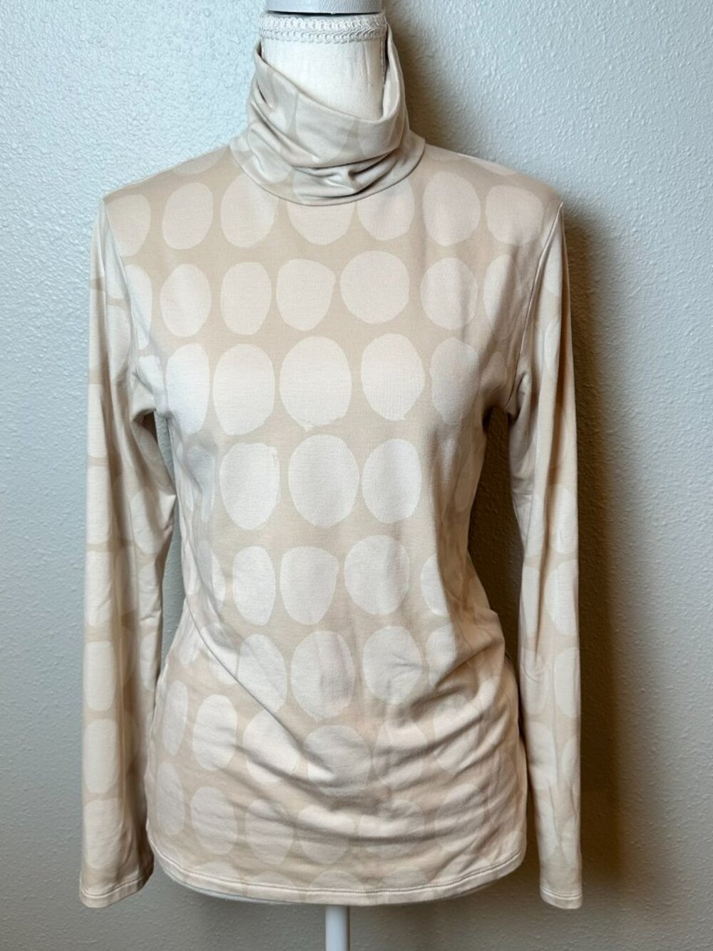 Marimekko x Uniqlo Heattech Long Sleeve Turtleneck Top Sz M (US) Neutral Stones